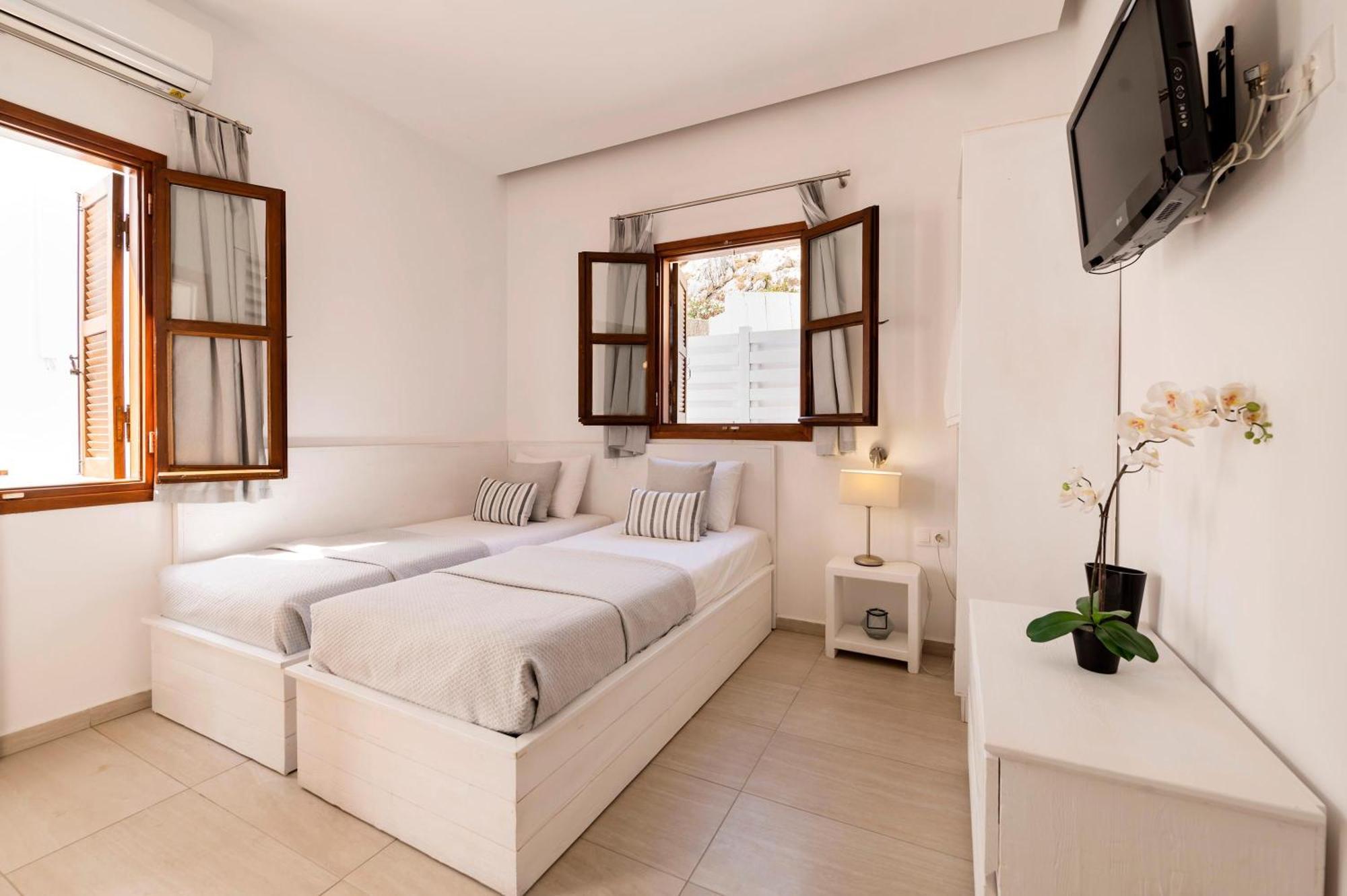 Traditional Lindian Suites Líndos Oda fotoğraf